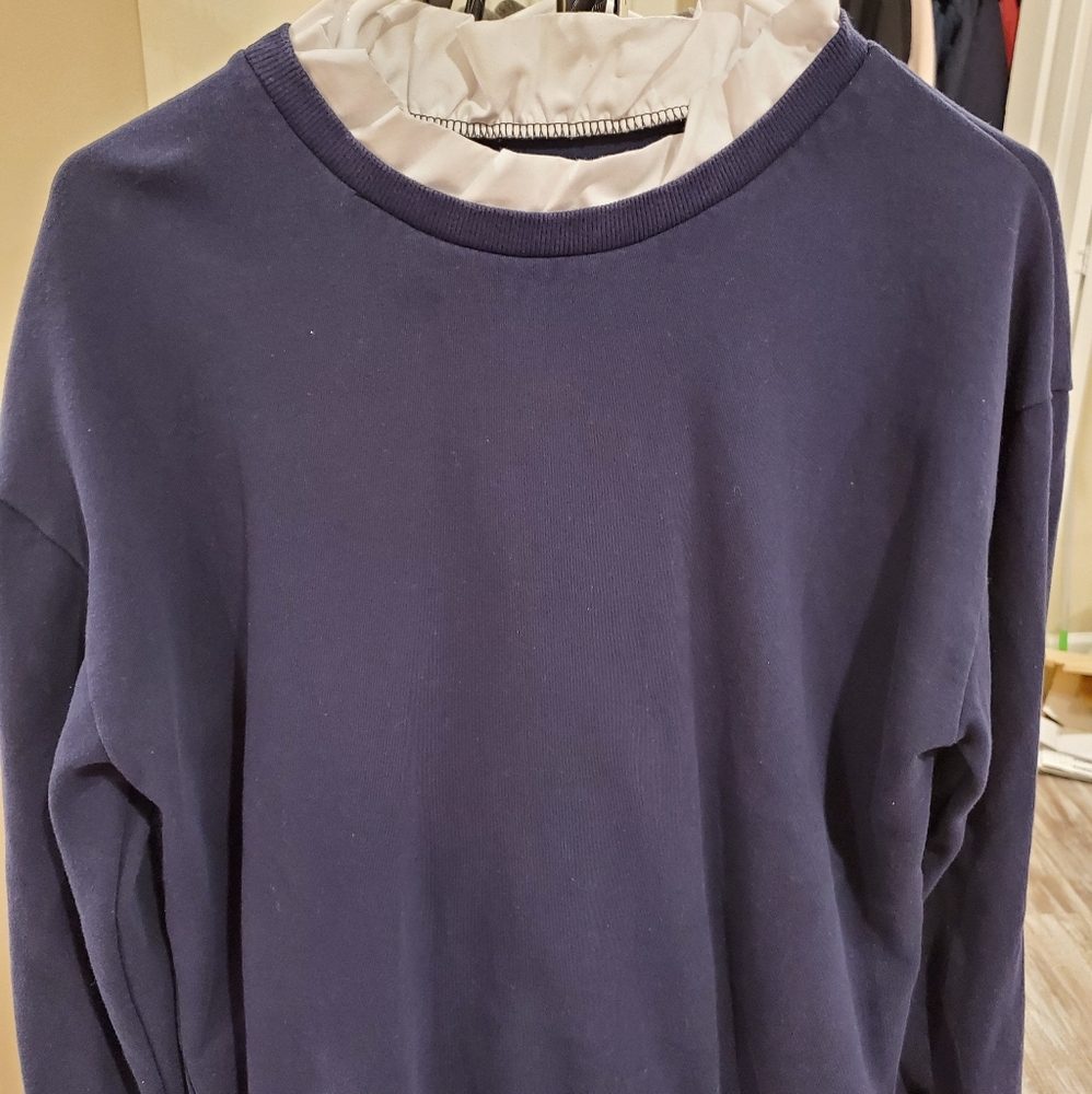 Oversize collar accent sweater